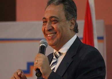 الدكتور أحمد عماد وزير الصحة والسكان
